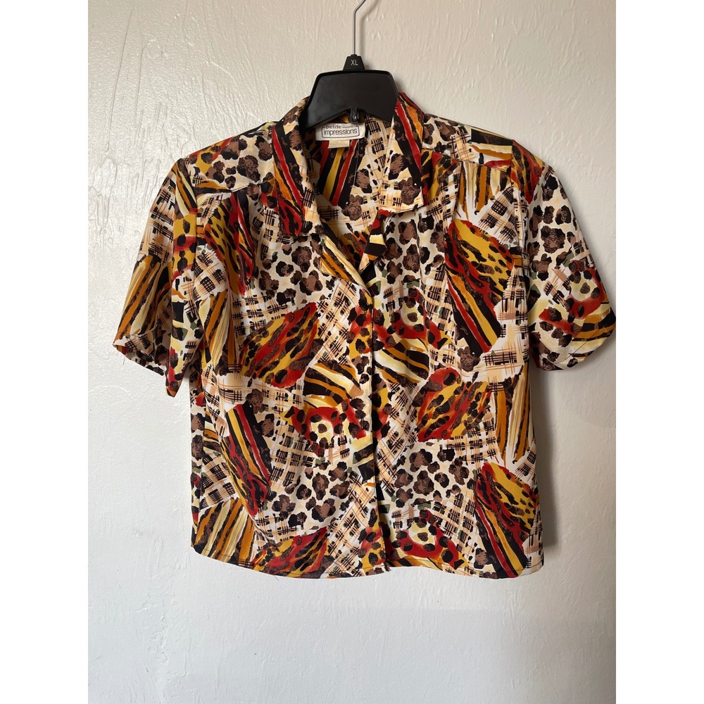 Petite Impressions Vintage Animal Print Abstract Button Down Shirt Small S2707CL